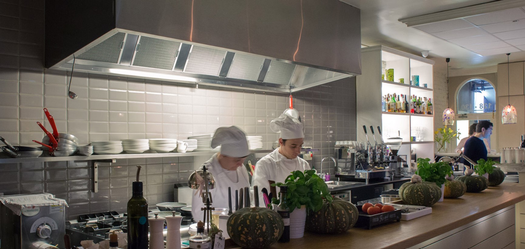 Da Guido La Pasta Beholds The Essense Of Taste.