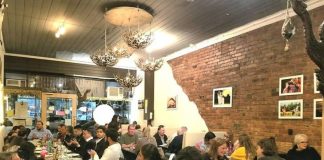 Curry Smuggler Shares The Love.