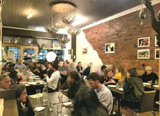 Curry Smuggler Shares The Love.